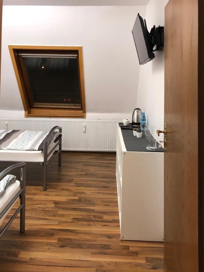 Kaiser Homestay Nuremberg Bagian luar foto
