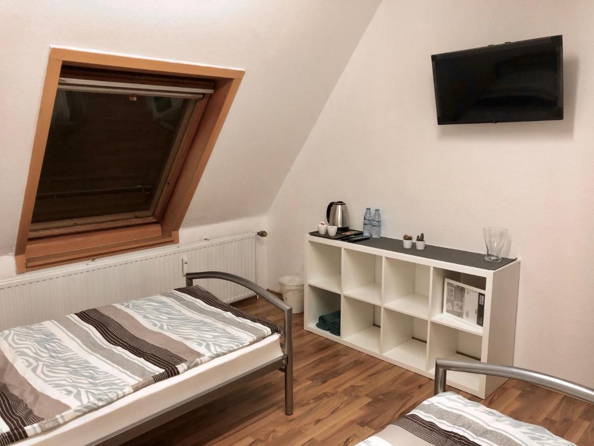 Kaiser Homestay Nuremberg Bagian luar foto