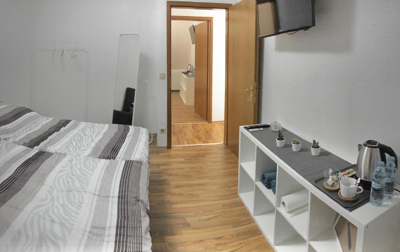 Kaiser Homestay Nuremberg Bagian luar foto